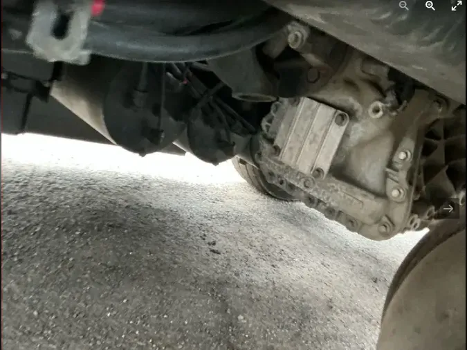 2021 VOLVO VNL64T760