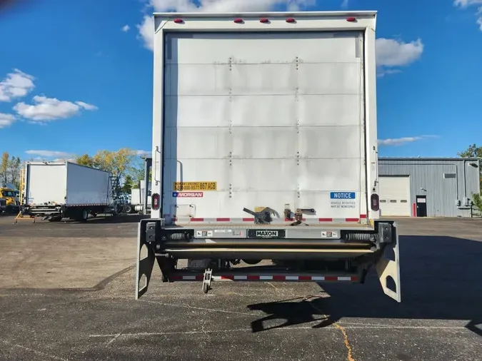 2018 FREIGHTLINER/MERCEDES M2 106