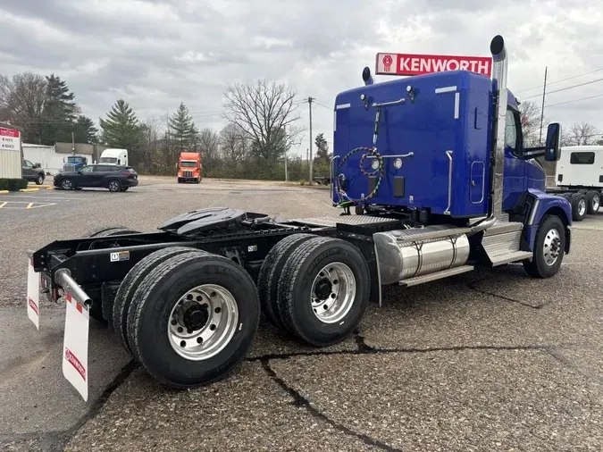 2025 Kenworth T680