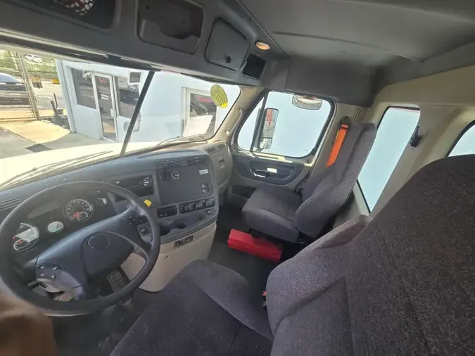 2018 FREIGHTLINER CASCADIA 125