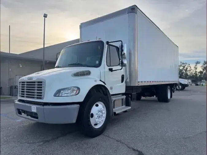 2019 Freightliner Business Class M2 106