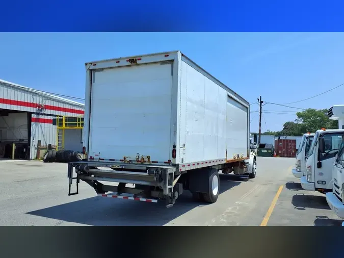 2019 FREIGHTLINER/MERCEDES M2 106