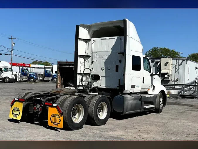 2022 INT LT625 6x4
