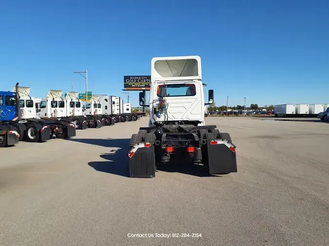 2019 NAVISTAR INTERNATIONAL LT625 DAYCAB T/A