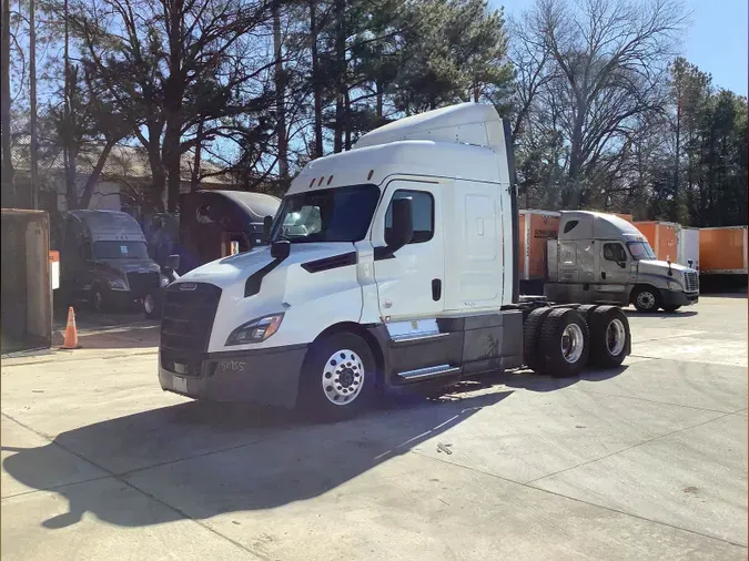 2020 Freightliner Cascadia