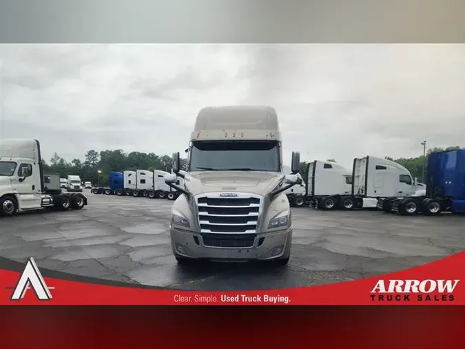2020 FREIGHTLINER CA126