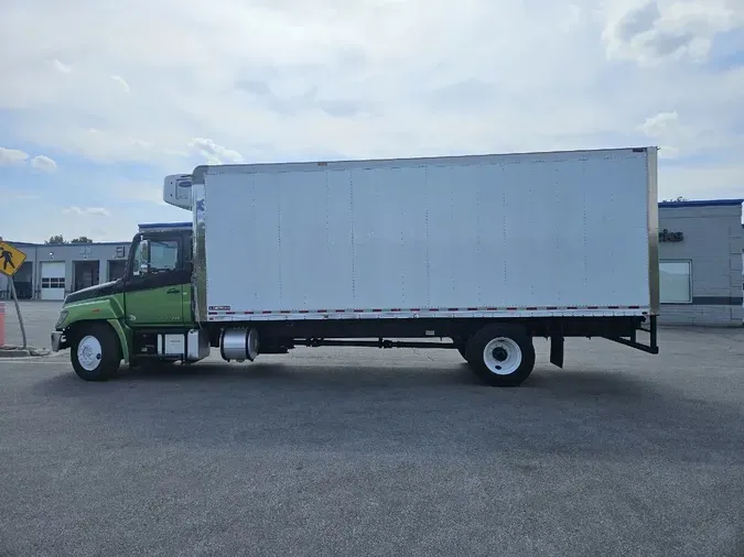 2017 HINO 338 Reefer