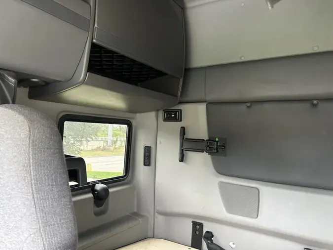 2019 International LT625