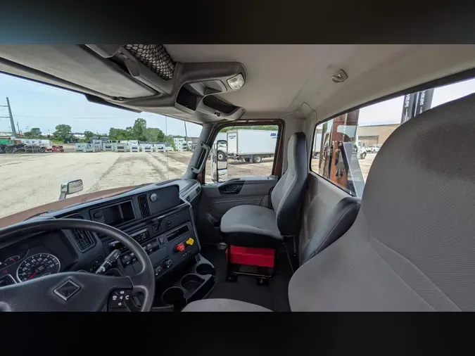 2019 International LT625