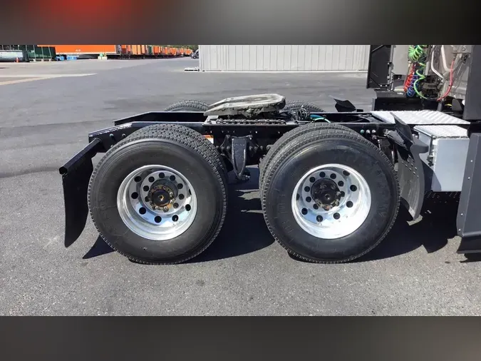 2025 Freightliner Cascadia 1260a7291b2010884bf05b27599e91ba279