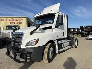 2022 FREIGHTLINER CASCADIA 126