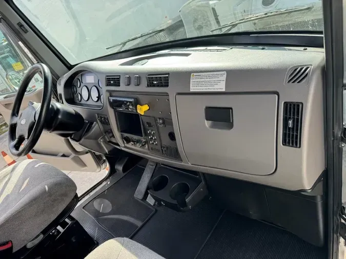 2020 Peterbilt 3370a7a8da8820680c0068071819569de3d