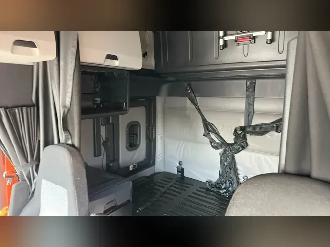 2022 Freightliner Cascadia