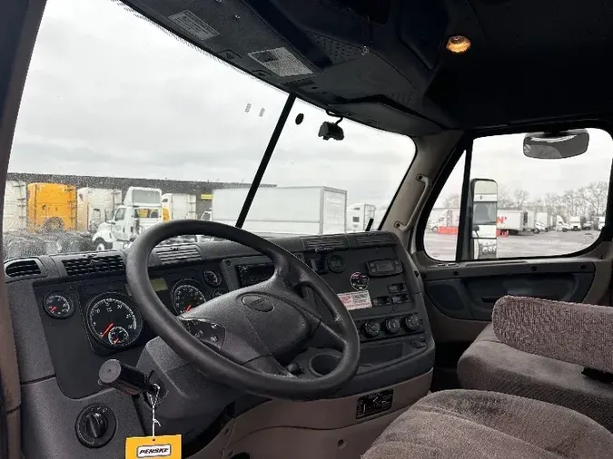 2018 Freightliner X11342ST