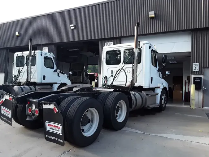 2020 FREIGHTLINER/MERCEDES NEW CASCADIA PX126640a824224aa1abc6bf7b8d8e42f593f3a