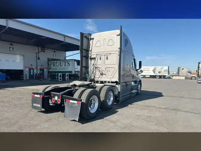 2025 Freightliner Cascadia 126