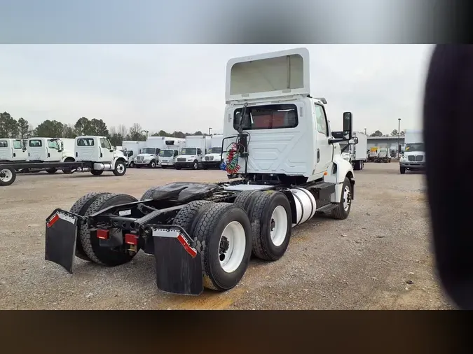 2019 NAVISTAR INTERNATIONAL LT625 DAYCAB T/A