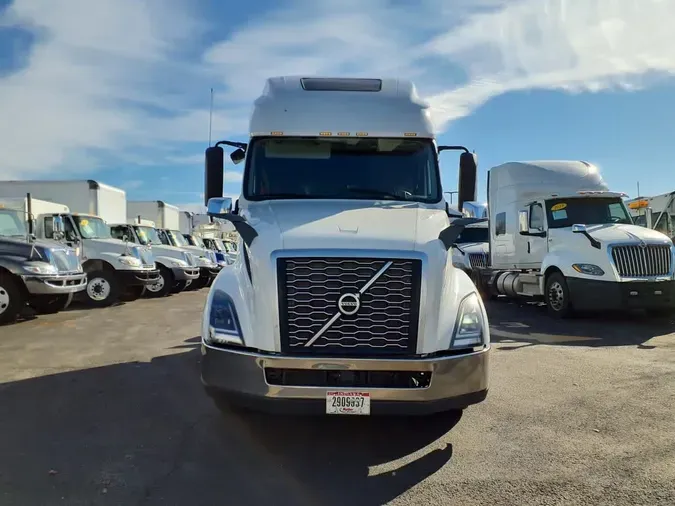 2020 VOLVO VNL64T-7600a9515f0f9295b43e234d171e5155f19