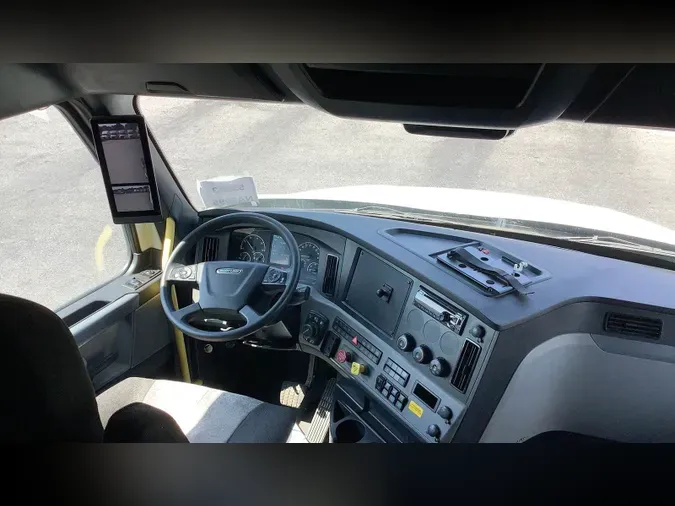 2022 Freightliner Cascadia 1260a97980531488b55b31c3a1ca1a2fc29