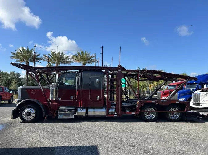 2021 Peterbilt 389