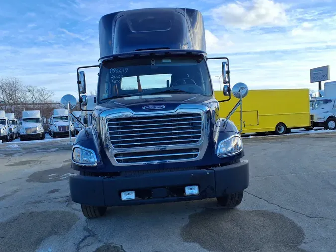 2020 FREIGHTLINER/MERCEDES M2-112