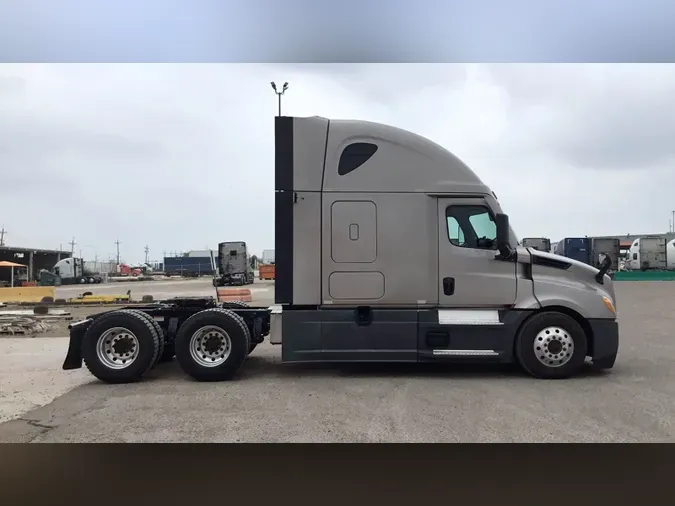 2021 Freightliner Cascadia