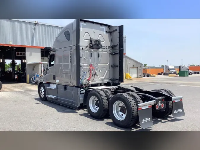2022 Freightliner Cascadia