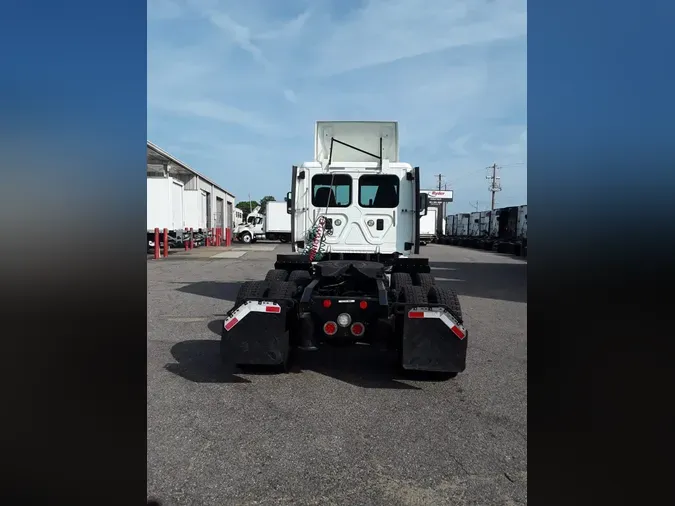 2017 FREIGHTLINER CASCADIA 125