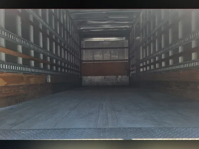 2018 FREIGHTLINER/MERCEDES M2 106