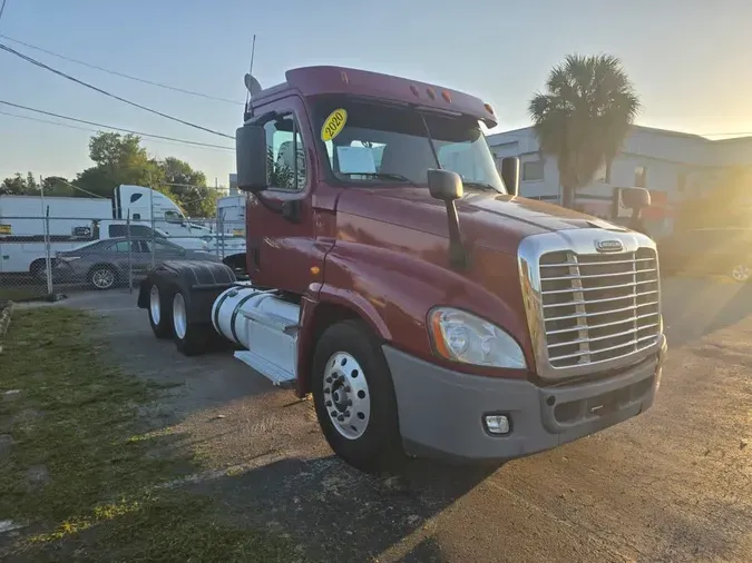 2020 FREIGHTLINER/MERCEDES CASCADIA 1250ab2de4afb7c514bf908ad4184db5b68