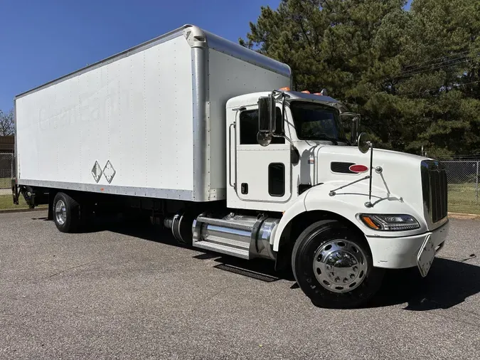 2017 Peterbilt 337