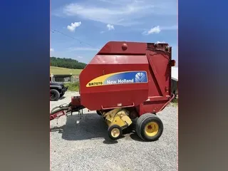 2013 New Holland BR7070