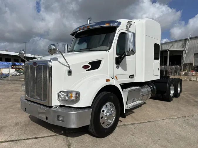 2021 Peterbilt 567