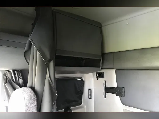 2023 INT LT625 6x4