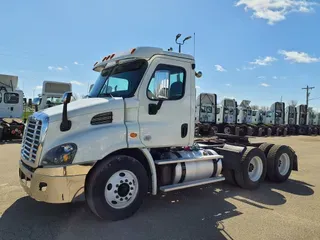 2016 FREIGHTLINER/MERCEDES CASCADIA 113