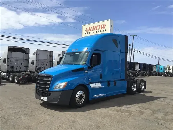 2021 FREIGHTLINER CA126