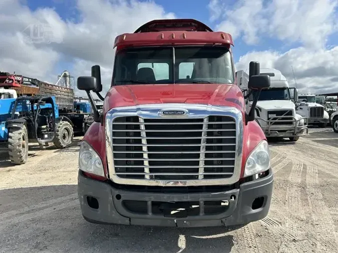 2017 FREIGHTLINER CASCADIA 125