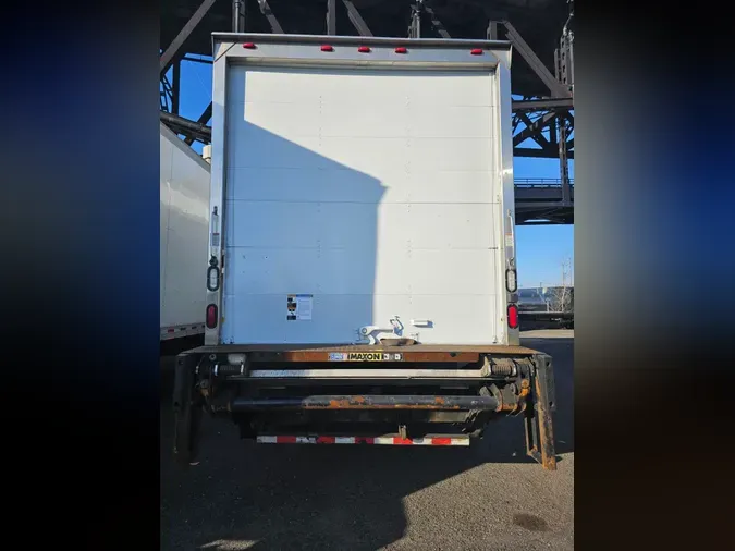 2018 FREIGHTLINER/MERCEDES M2 106