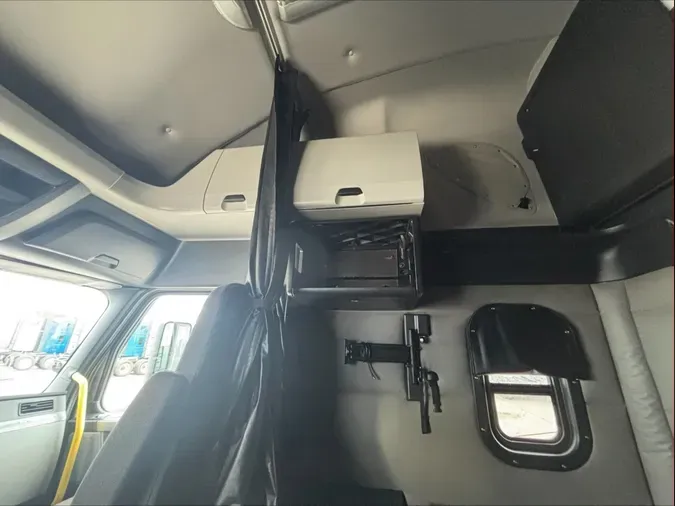 2021 Freightliner Cascadia 1260ac697aef0467f998b89a89e826b3c10