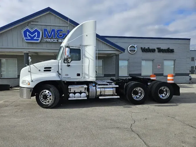 2018 MACK CXU613