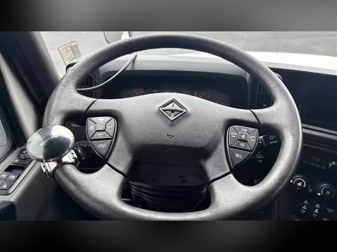 2019 INTERNATIONAL LT