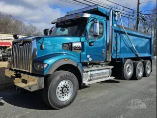 2025 WESTERN STAR 49X