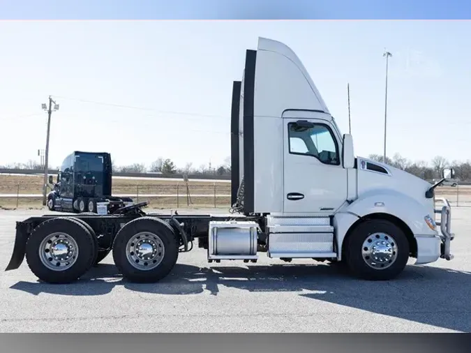 2021 KENWORTH T680