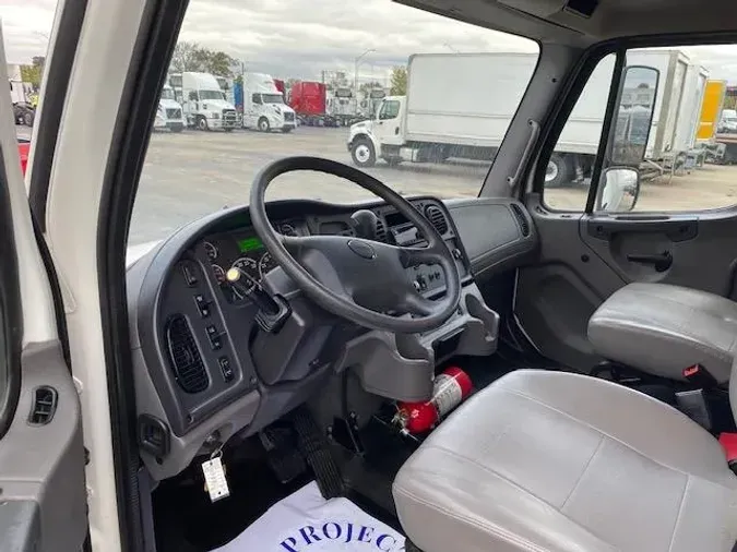 2019 Freightliner Business Class M2 106