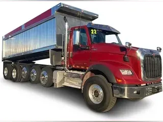 2022 International HX620