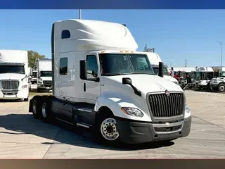 2022 INT LT625 6x4