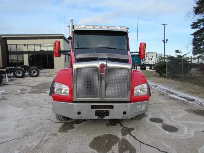 2020 Kenworth T880