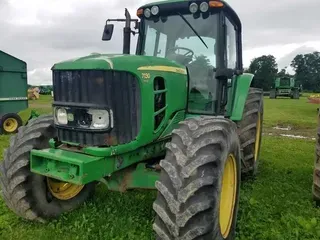 2007 John Deere 7130