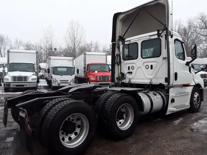 2019 FREIGHTLINER/MERCEDES NEW CASCADIA PX12664