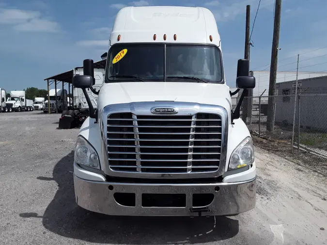 2019 FREIGHTLINER/MERCEDES CASCADIA 125